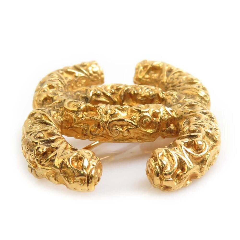 CHANEL Authentic Gold Brooch - Picture 4 of 7